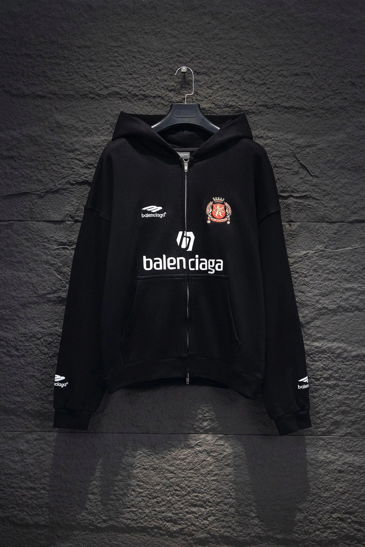 Unbranded Hoodies & Sweatshirts Oversized Letter-Graphic Pullover Hoodie — Black 5094