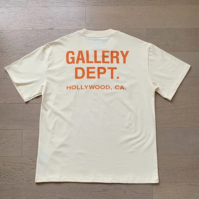 Gallery Dept. T-Shirts Loose Graphic Print product detail image 14