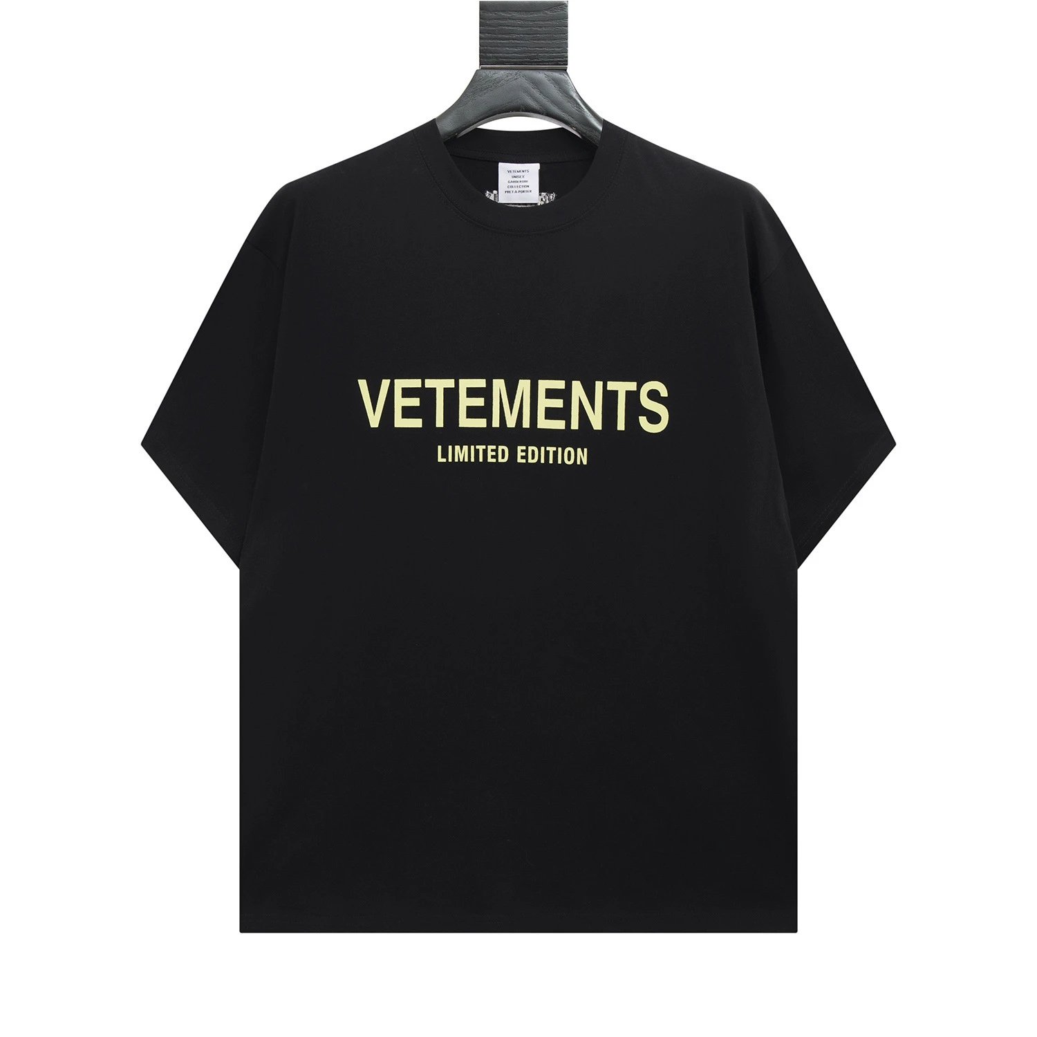 Vetements T-Shirts Graphic Logo Print — 8026 black