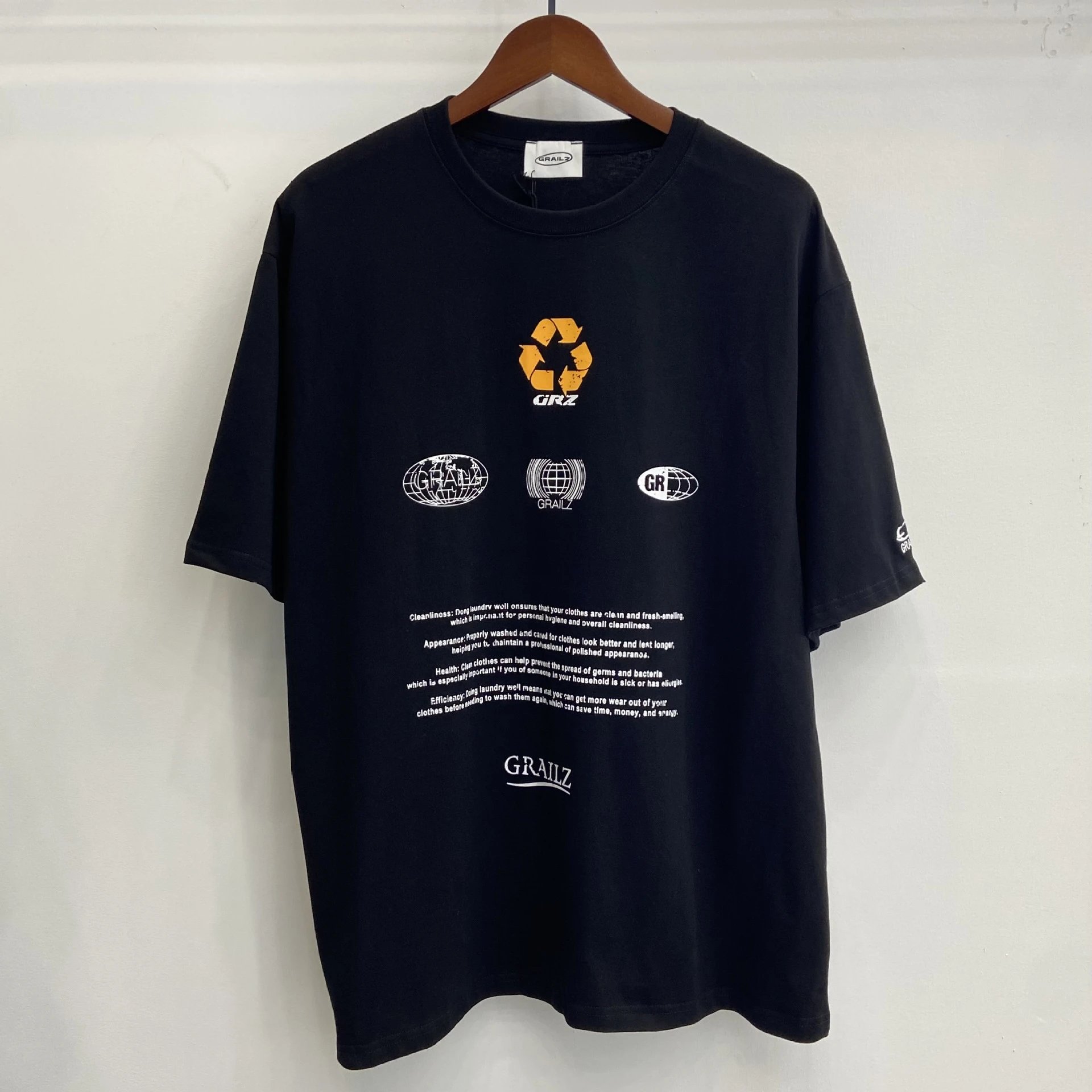 GRAILZ T-Shirts Oversized Graphic Print — Black GR 62