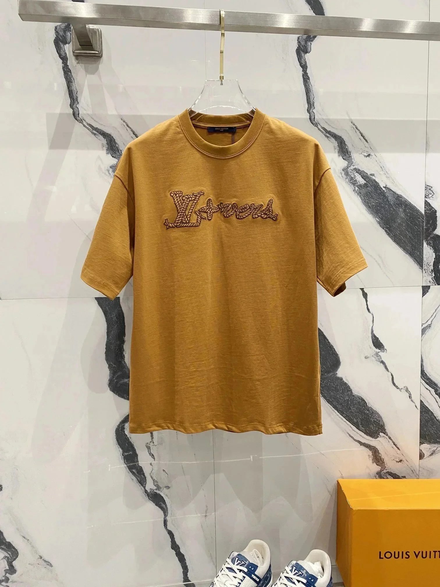 Louis Vuitton T-Shirts Short-Sleeve Logo Print T-Shirt — 71