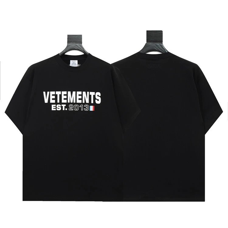 Vetements T-Shirts Graphic Logo Print — 8017 black