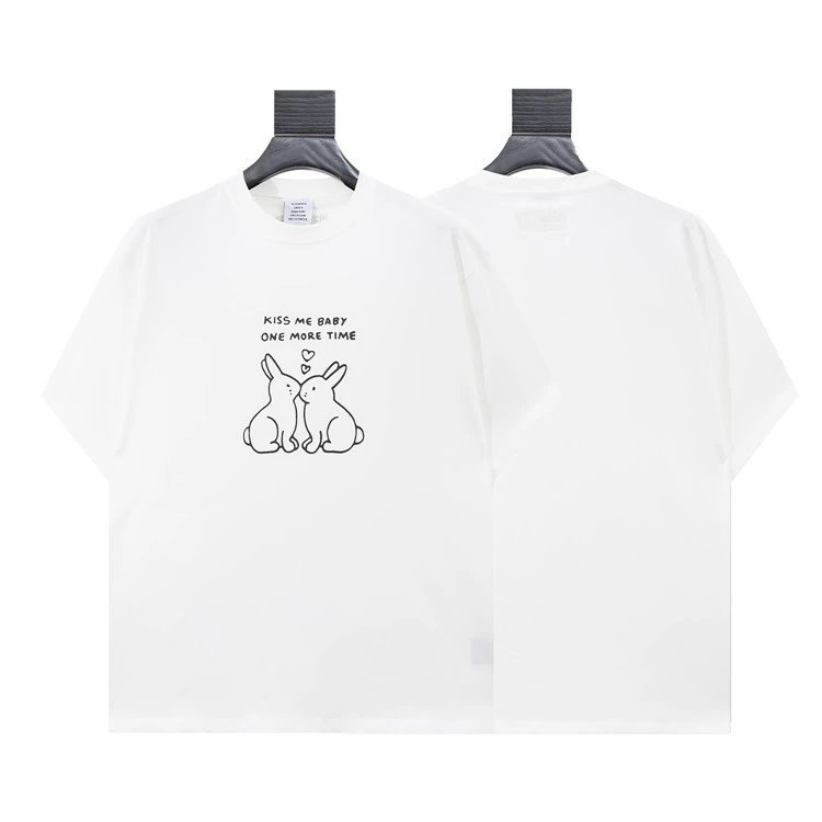 Vetements T-Shirts Graphic Logo Print — 8010 white