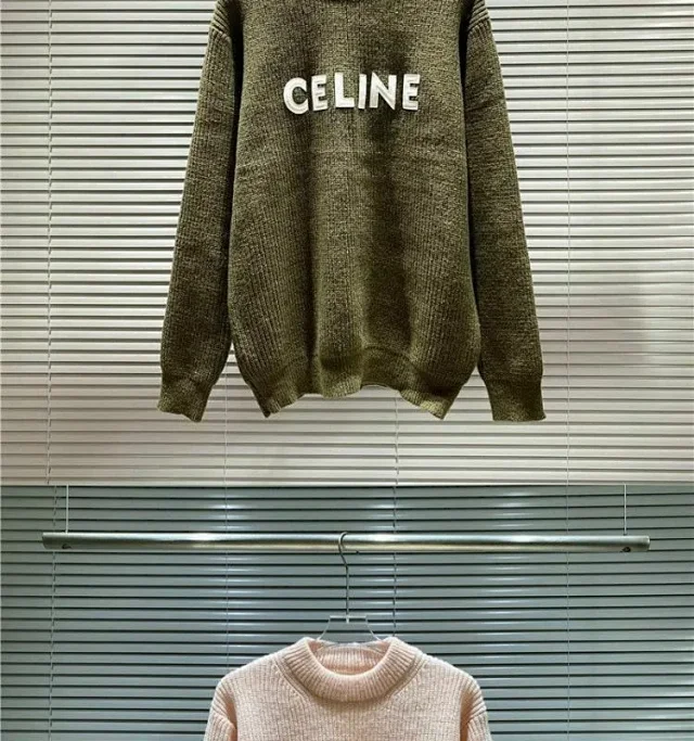 Gucci Knitwear Assorted knit sweaters and cardigans product detail image 47
