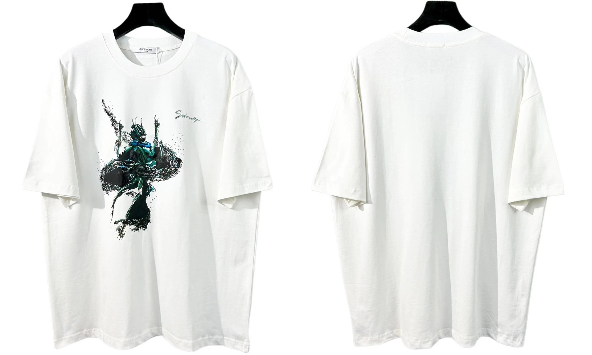 Givenchy T-Shirts Oversized graphic-print — 829 white
