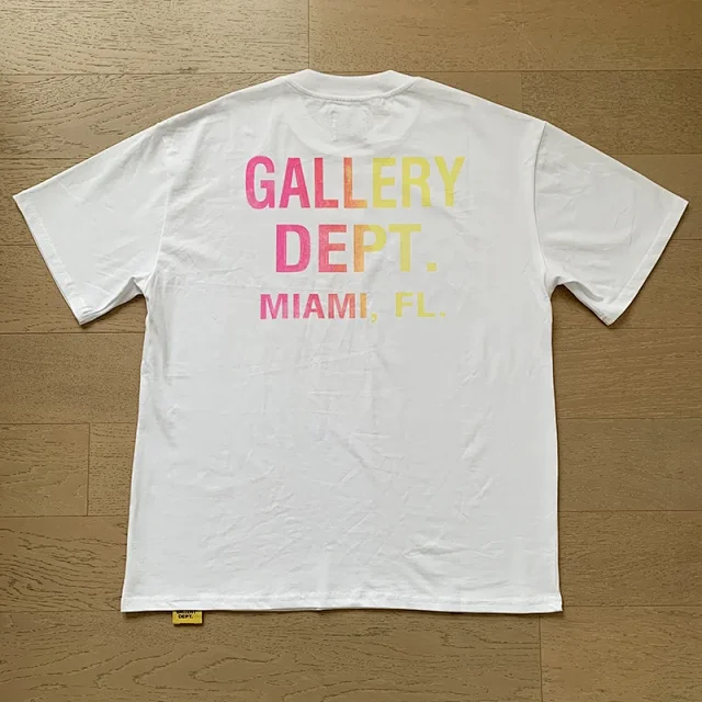 Gallery Dept. T-Shirts Loose Graphic Print product detail image 8