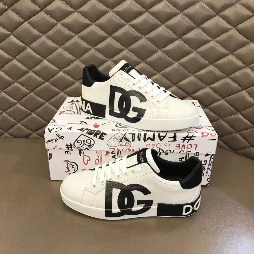 Dolce & Gabbana Sneakers Low-top logo lace-up — 32