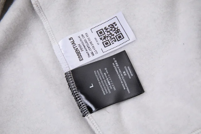 Fear of God Hoodies & Sweatshirts Essentials Logo Hooded Sweatshirt product detail image 31