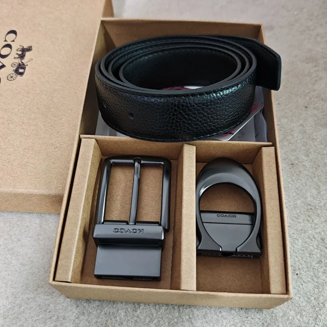 Coach Belts Reversible Signature C Pattern Belt with Interchangeable Buckles product detail image 18