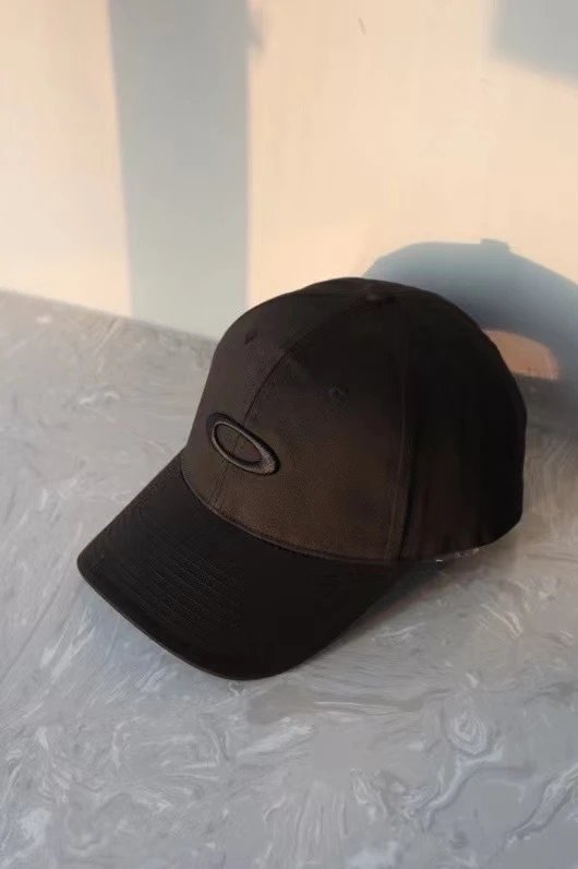 Oakley Hats Baseball Cap with Embroidered Ellipse Logo — circle mark black