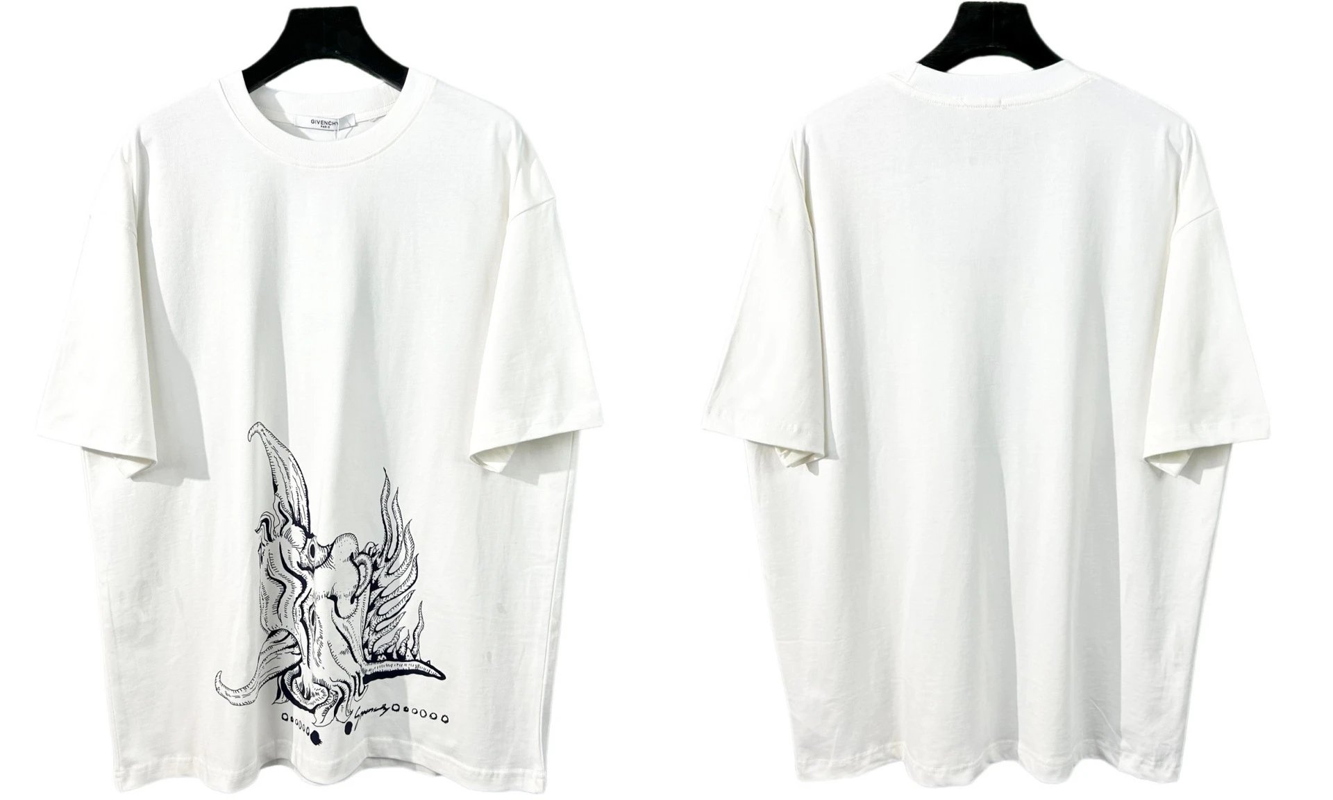 Givenchy T-Shirts Graphic Print — 844 white