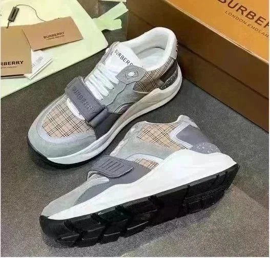 Burberry Sneakers Velcro-Strap — 26