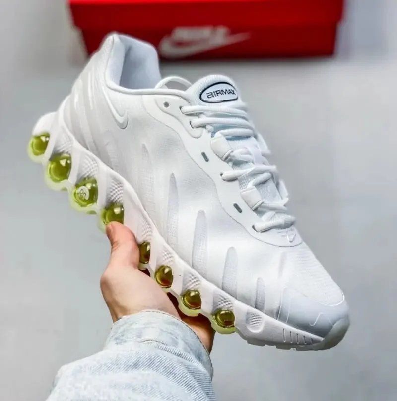 Nike Sneakers Column-cushioned — 03JWD345A02 Pure White
