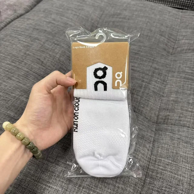 On Socks Logo Crew 3-Pack product detail image 2