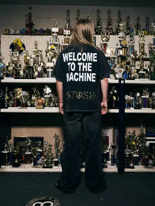 Satoshi Nakamoto T-Shirts Graphic studded T-Shirt product detail image 12