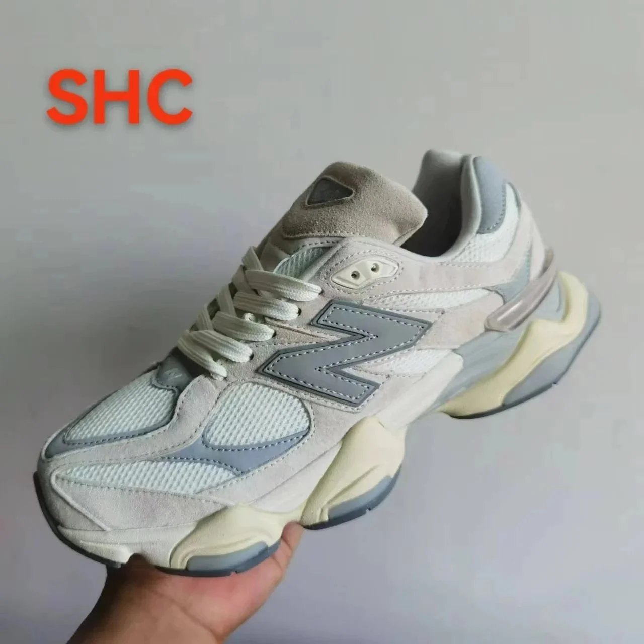 Unbranded Sneakers Chunky mesh with N-shaped side logo — 36