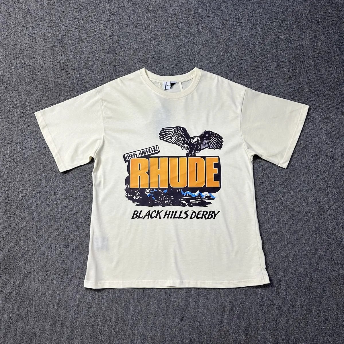 Rhude T-Shirts Cannes graphic print — 1199 Beige apricot