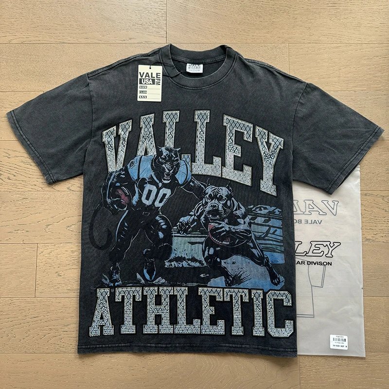 VALE USA T-Shirts Washed rhinestone graphic crew-neck T-shirt — 8020 Wash black hot drill