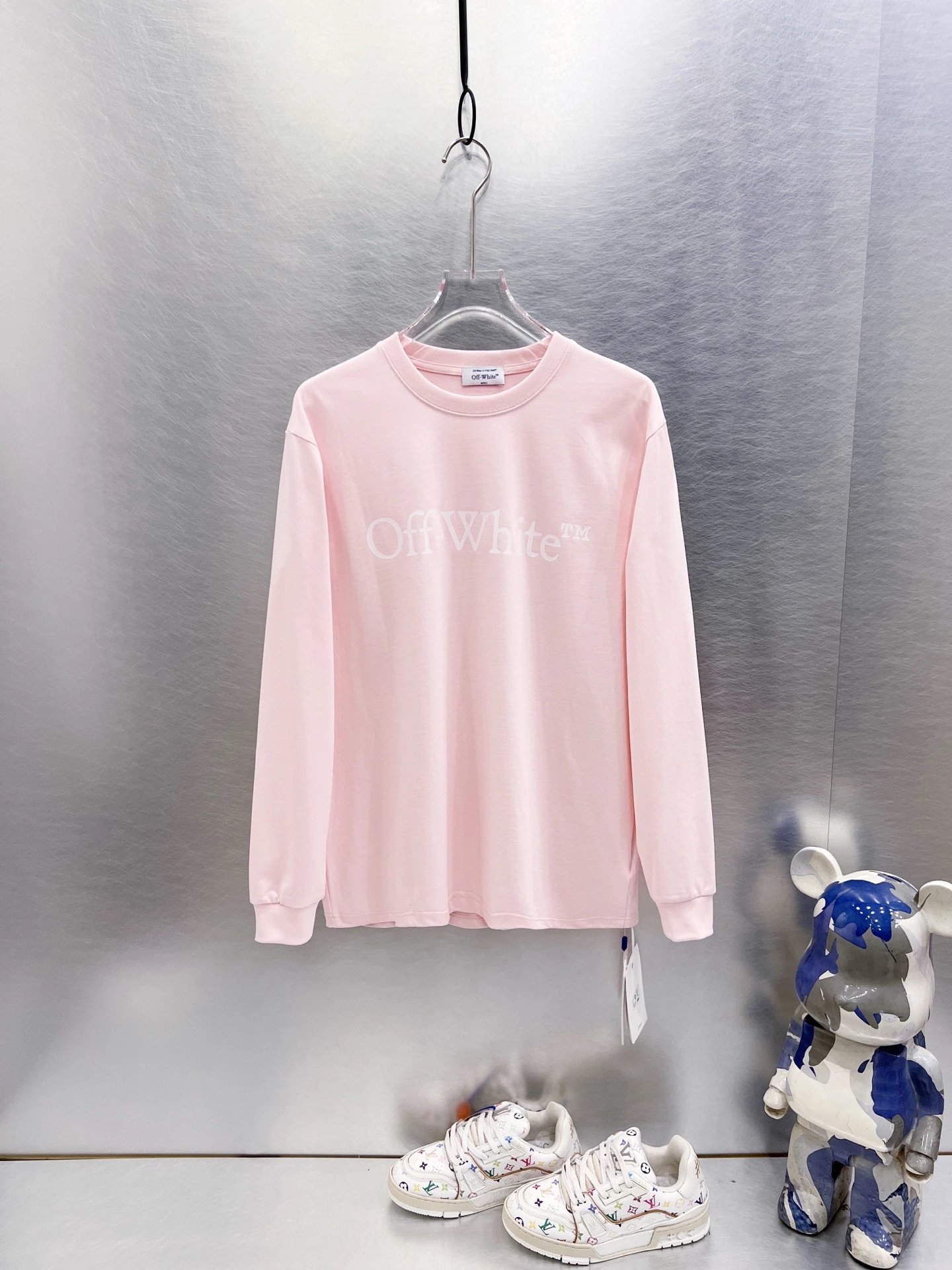 Off-White T-Shirts Long-Sleeve Graphic Arrow T-Shirt — 9650 Pink