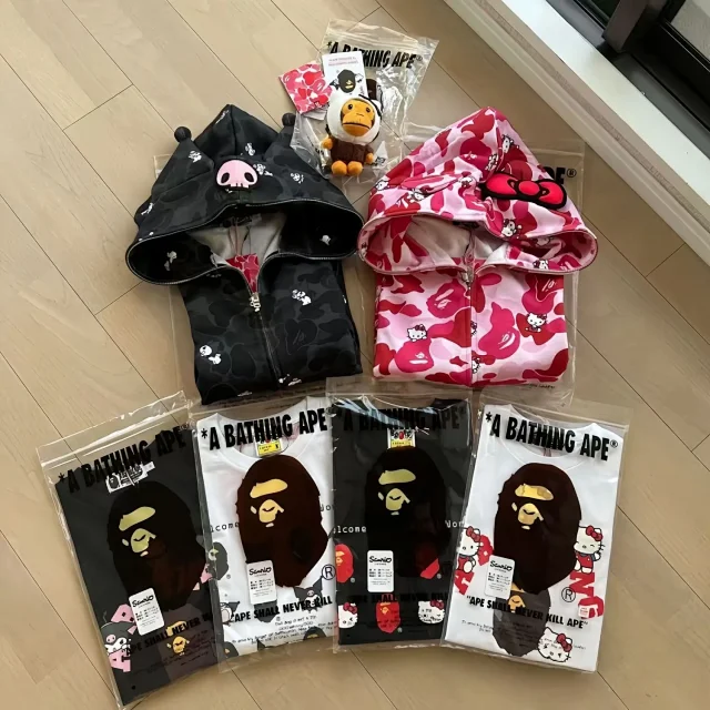 A Bathing Ape T-Shirts Head Graphic T-Shirt product detail image 1