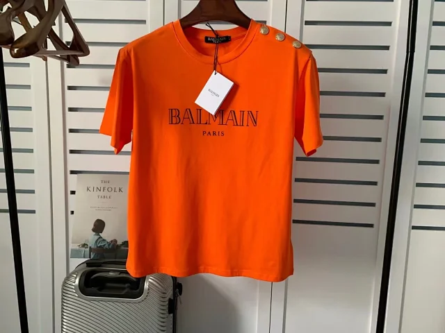 Balmain T-Shirts Logo-print short-sleeve T-shirt with shoulder buttons product detail image 26