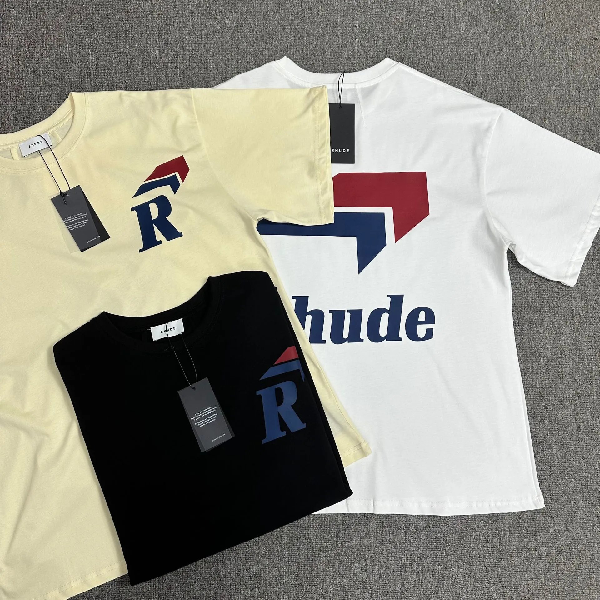 Rhude T-Shirts Graphic Print Short-Sleeve T-Shirt image 2