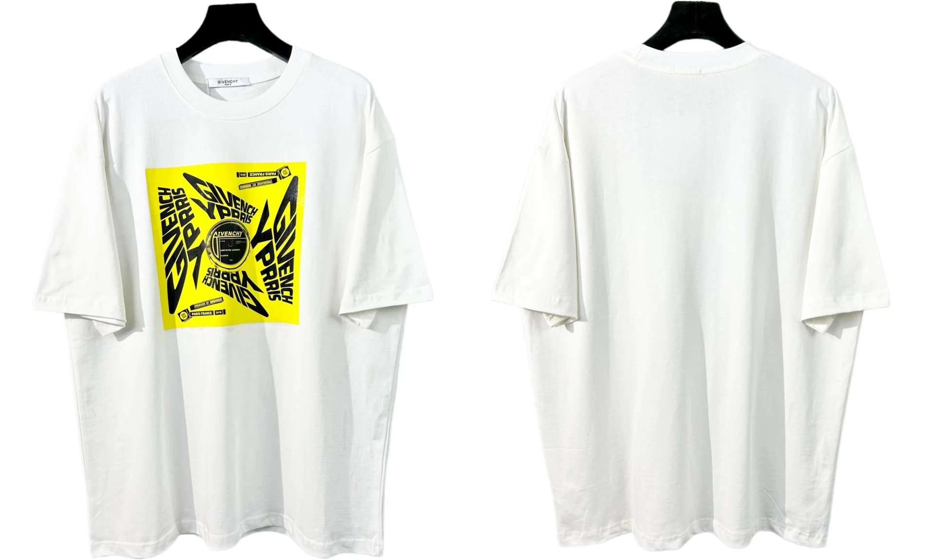Givenchy T-Shirts Oversized graphic-print — 832 white