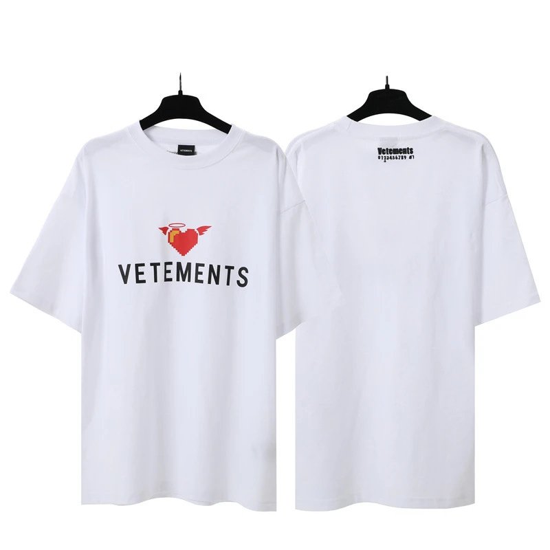 Vetements T-Shirts Washed graphic logo print — White Love Letter 7031