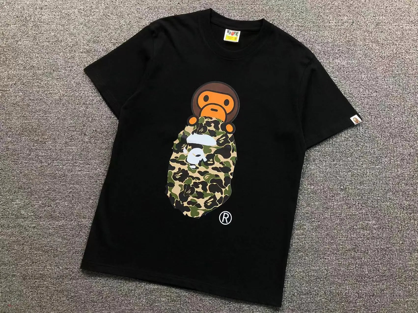 A Bathing Ape T-Shirts Graphic Print — 753 Black