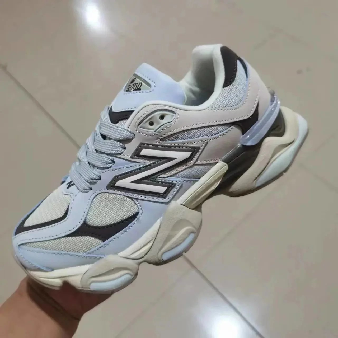 Unbranded Sneakers Chunky mesh with N-shaped side logo — 39