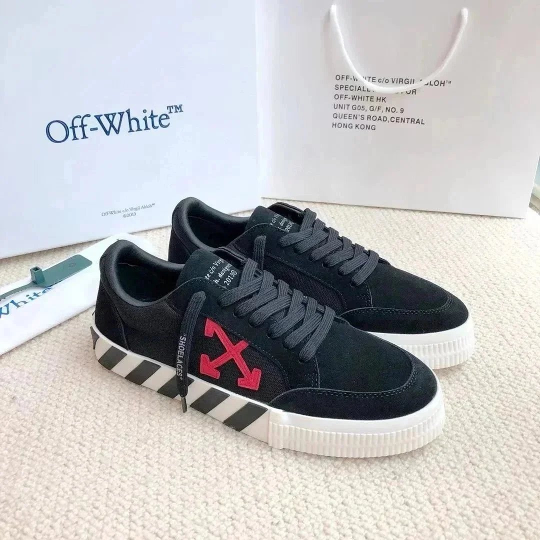 Gucci Sneakers Low-Top Lace-Up — 18
