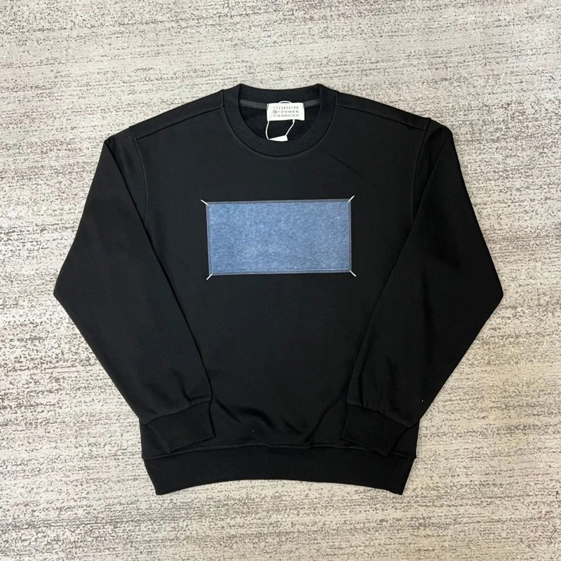 Maison Margiela Hoodies & Sweatshirts Crewneck sweatshirt with number-logo graphics — 11 black
