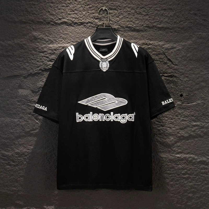 Balenciaga T-Shirts Oversized Logo-Print Short-Sleeve T-Shirt image 4