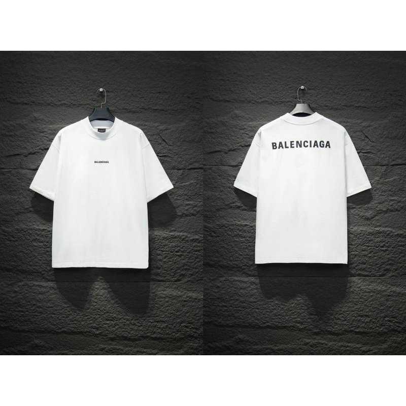 Balenciaga T-Shirts Oversized Logo-Print Short-Sleeve T-Shirt — 31