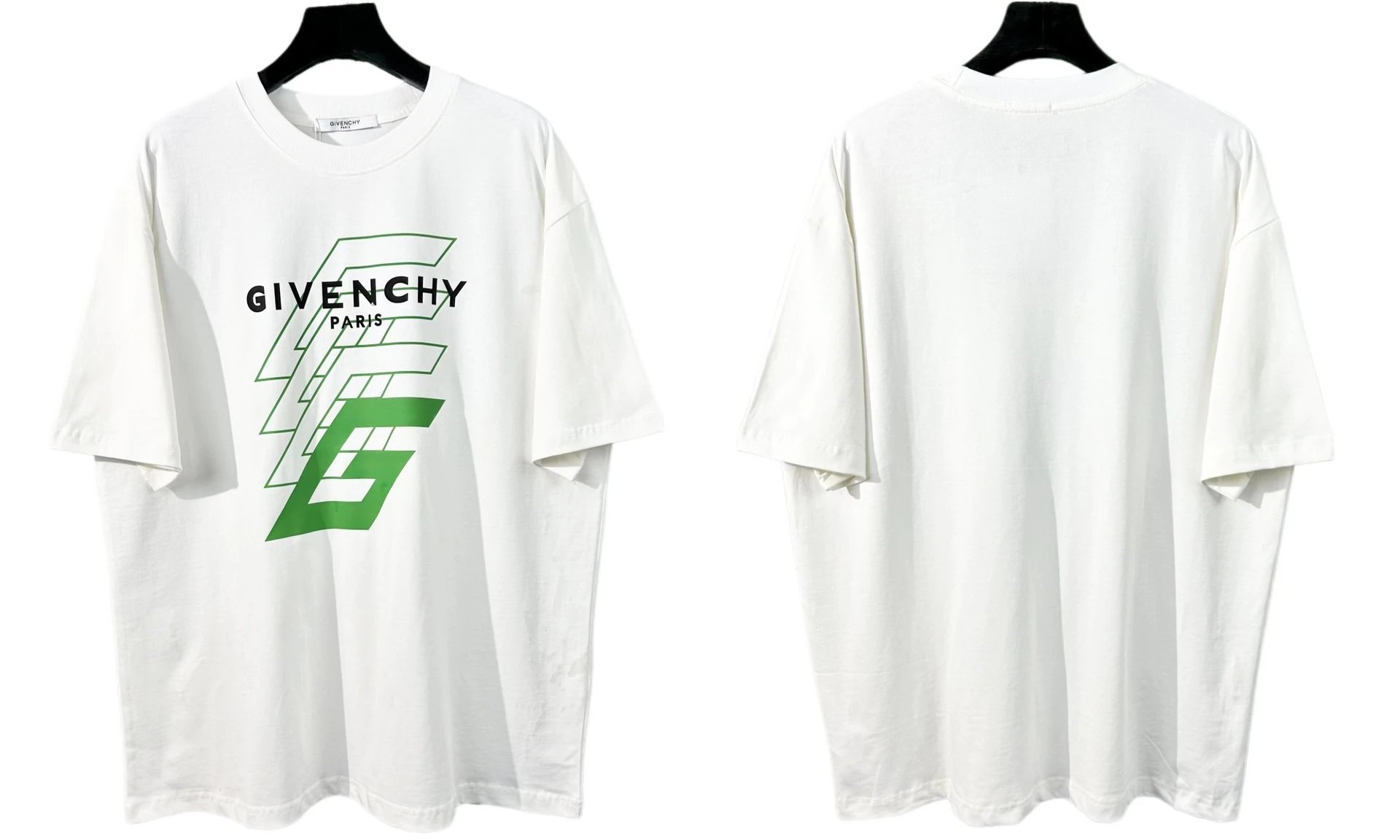 Givenchy T-Shirts Oversized graphic-print — 822 white