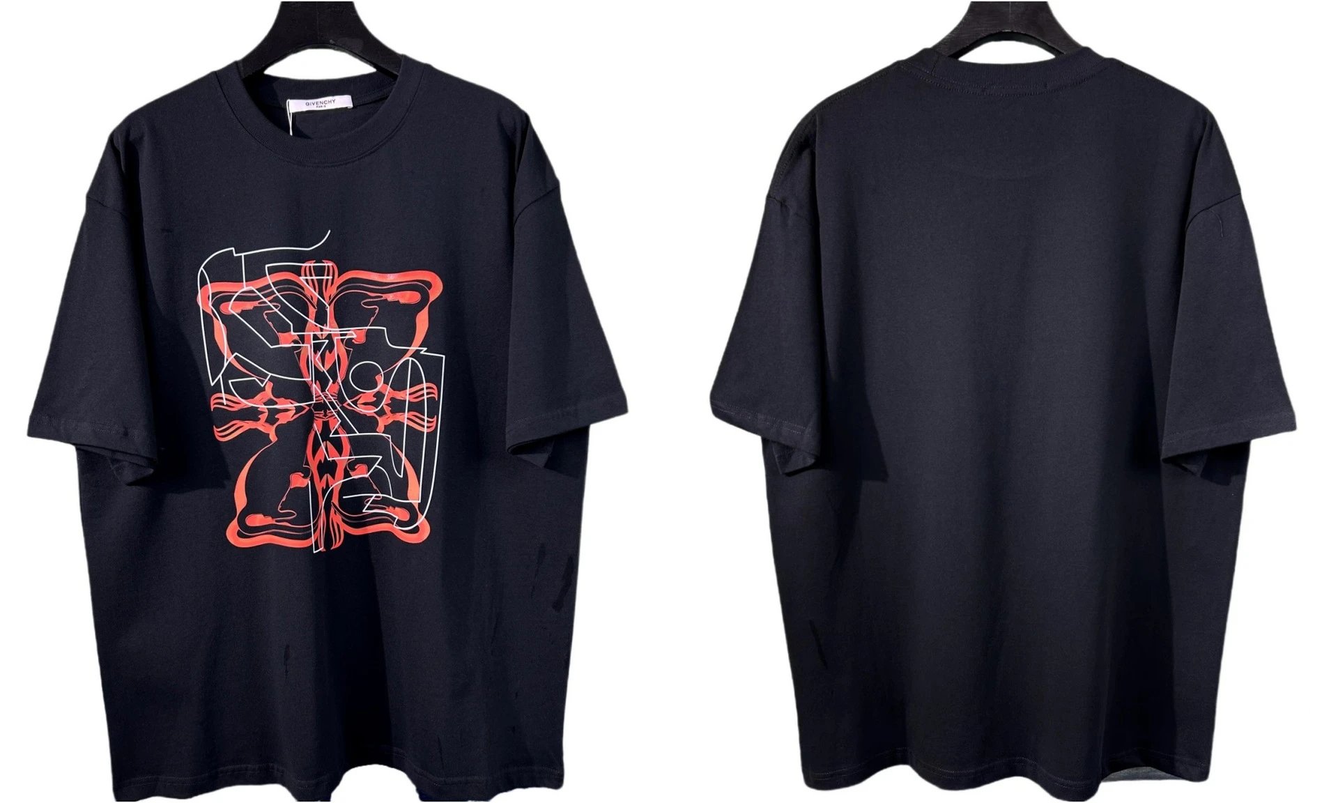 Givenchy T-Shirts Oversized graphic-print — 823 black