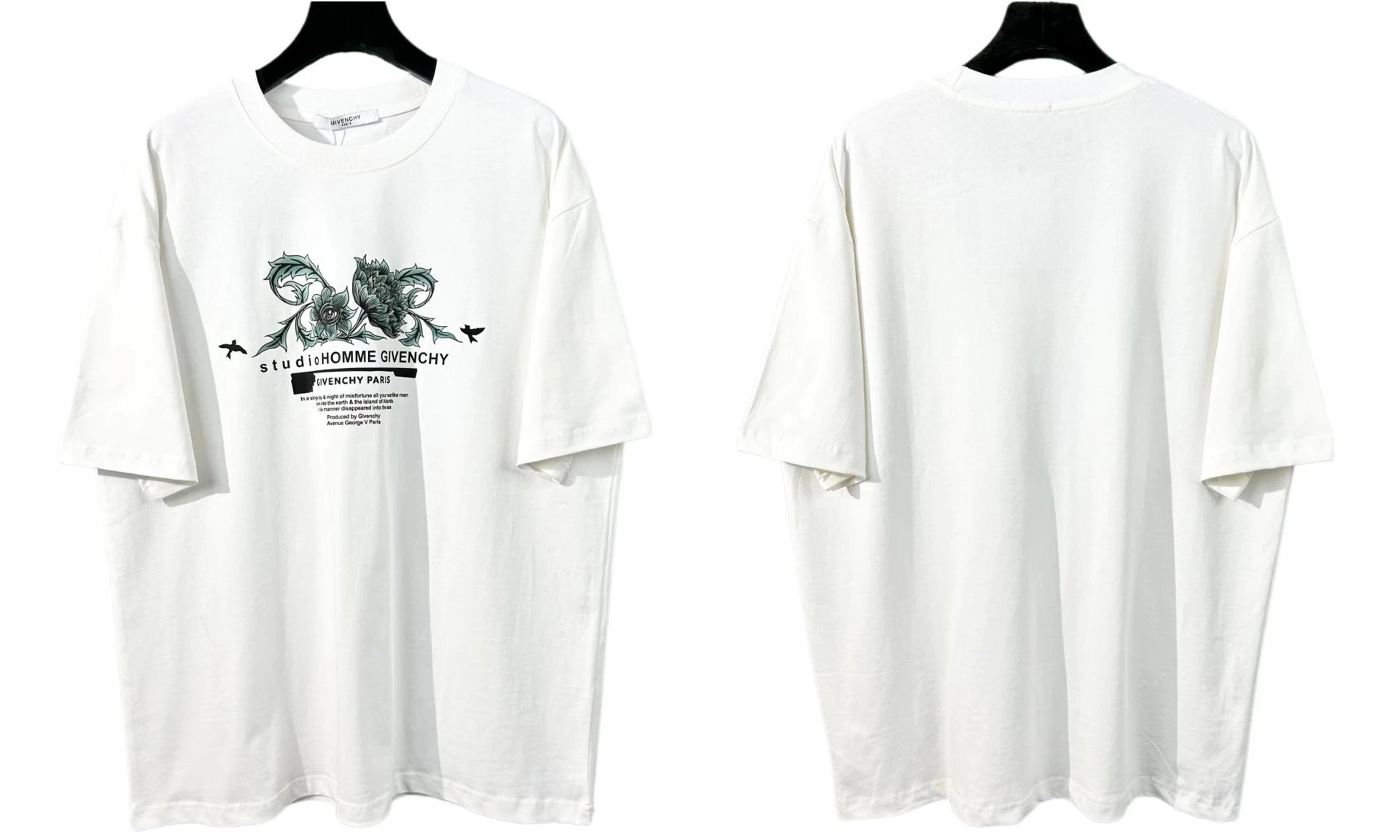 Givenchy T-Shirts Graphic Print — 840 white