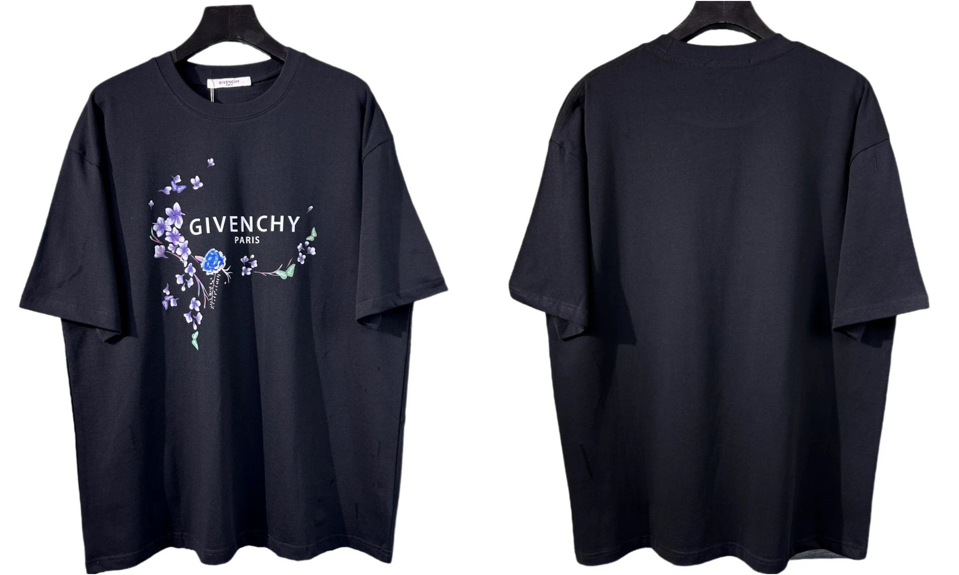 Givenchy T-Shirts Graphic Print — 845 black