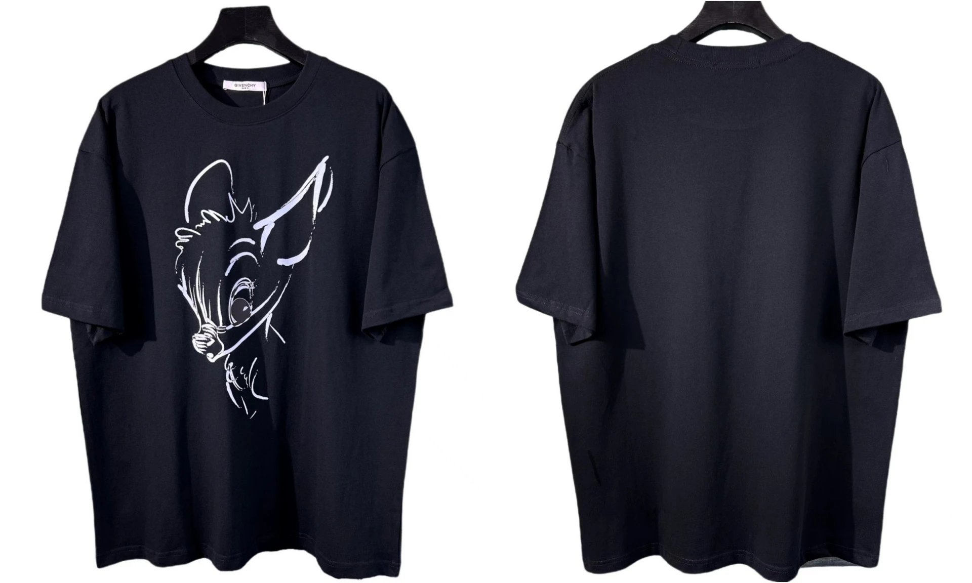 Givenchy T-Shirts Oversized graphic-print — 827 black