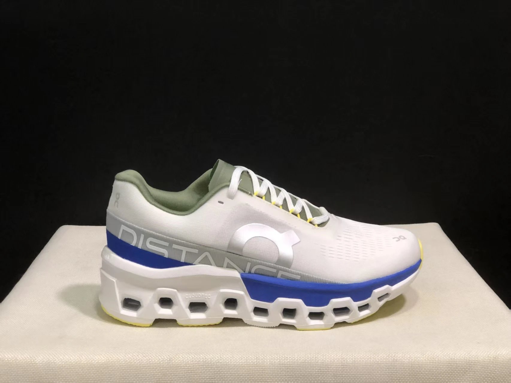 On Sneakers Cloudmonster 2 Running — 5