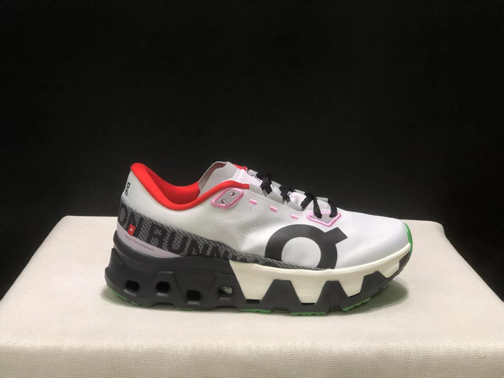 On Sneakers Cloudmonster 2 Running — 21