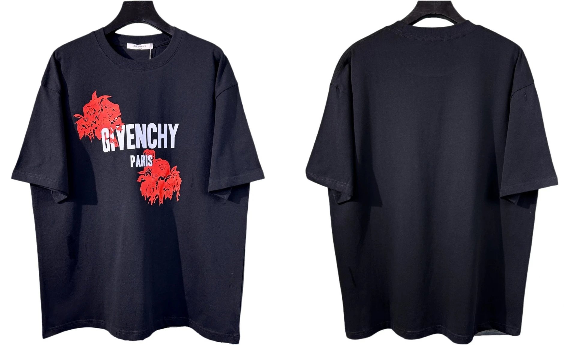 Givenchy T-Shirts Oversized graphic-print — 831 black
