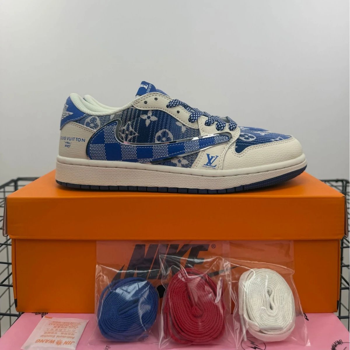 Nike Sneakers Air Jordan 1 Low image 5