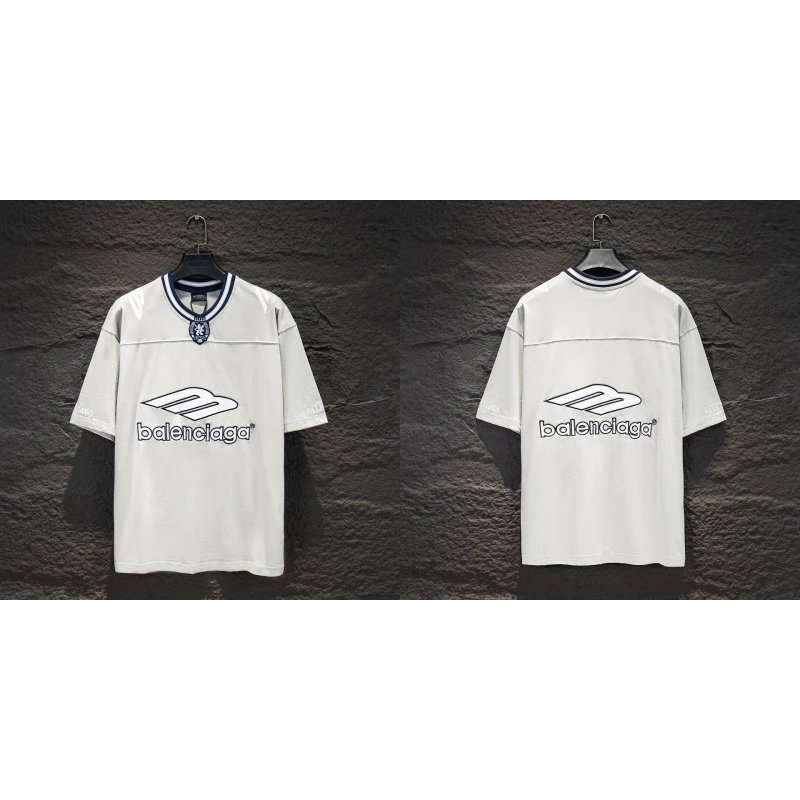 Balenciaga T-Shirts Oversized Logo-Print Short-Sleeve T-Shirt — 10