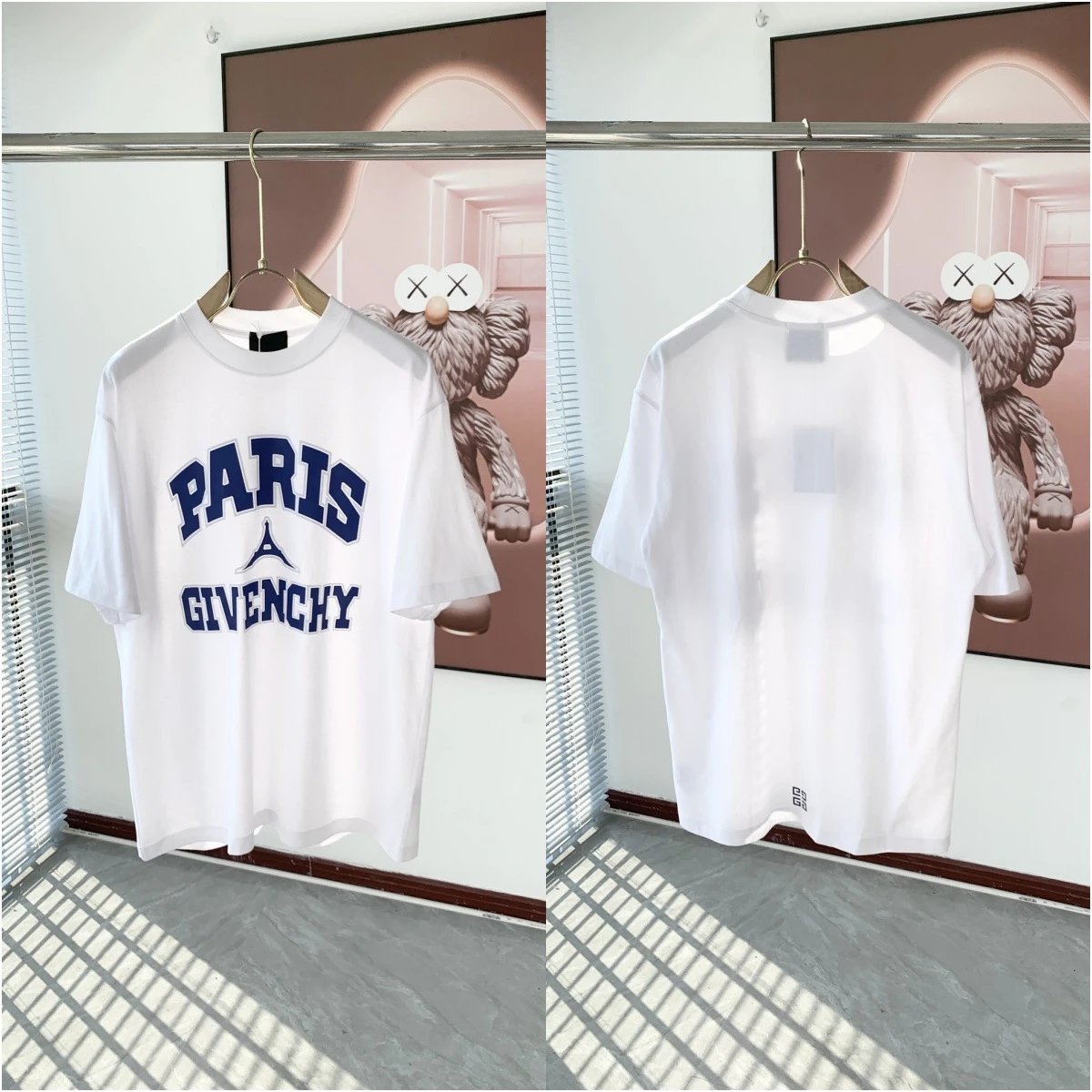 Givenchy T-Shirts Graphic Print — 846 white