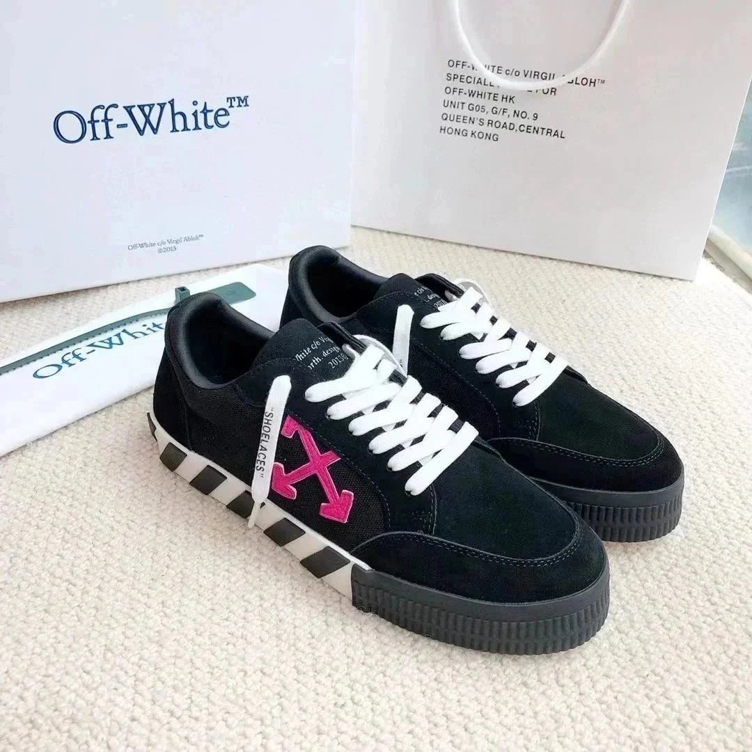 Gucci Sneakers Low-Top Lace-Up — 17