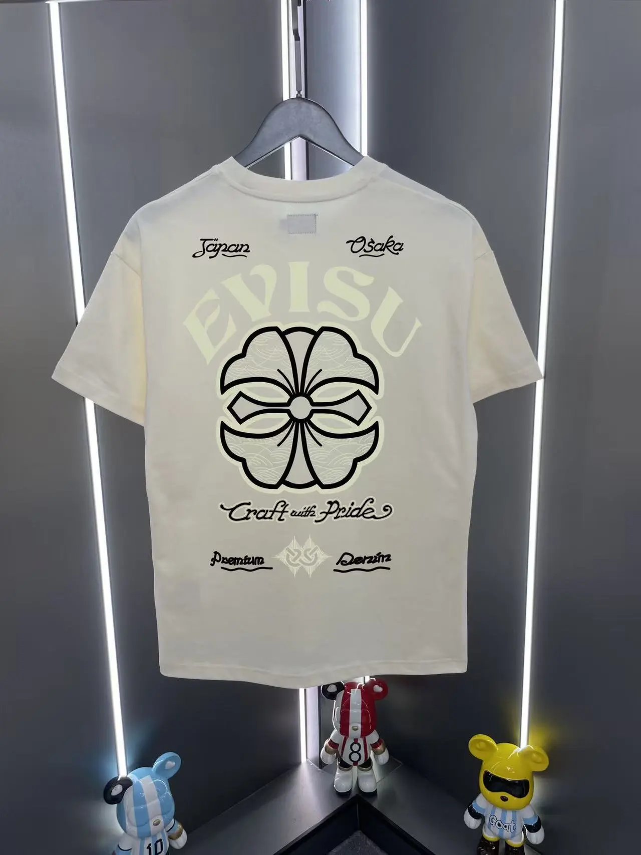 Evisu T-Shirts Graphic-print crew-neck — 18 Apricot color