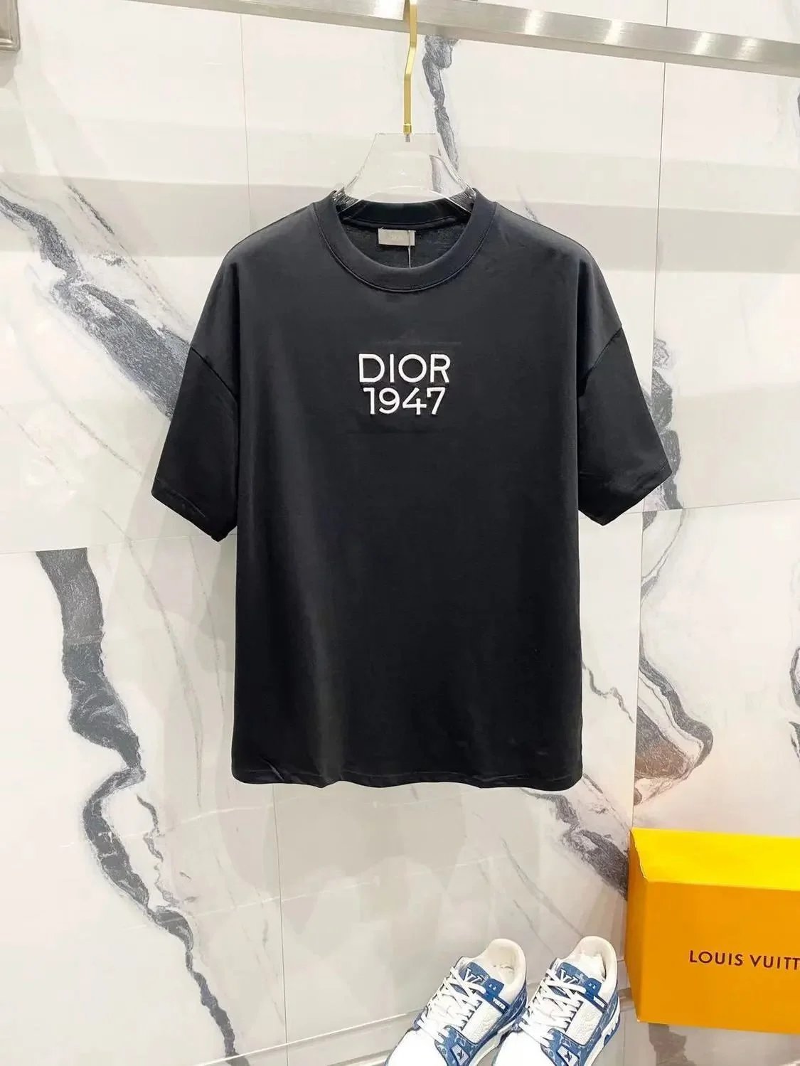 Dior T-Shirts Logo Embroidered — 13