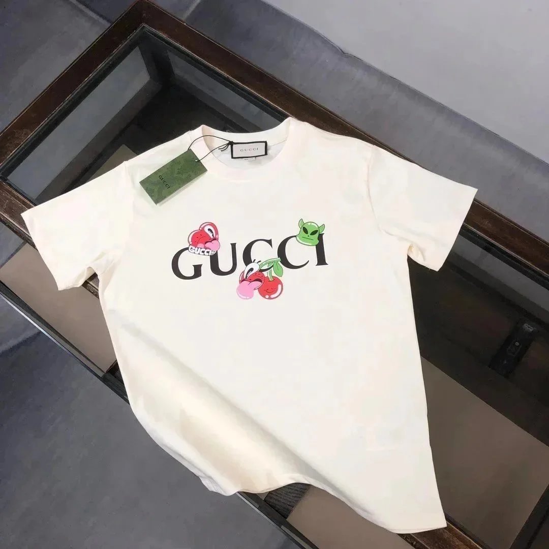 Gucci T-Shirts Logo Graphic — 20 white
