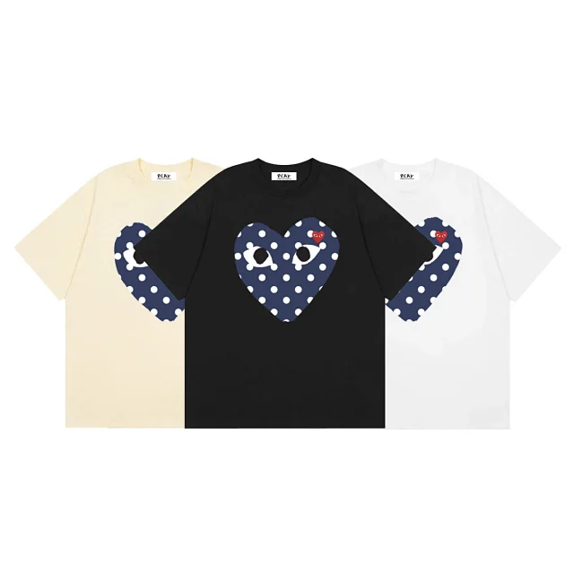 Comme des Garçons T-Shirts PLAY multi-heart print product detail image 8